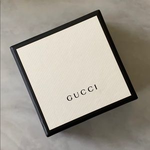 small gucci ring box (box only)
